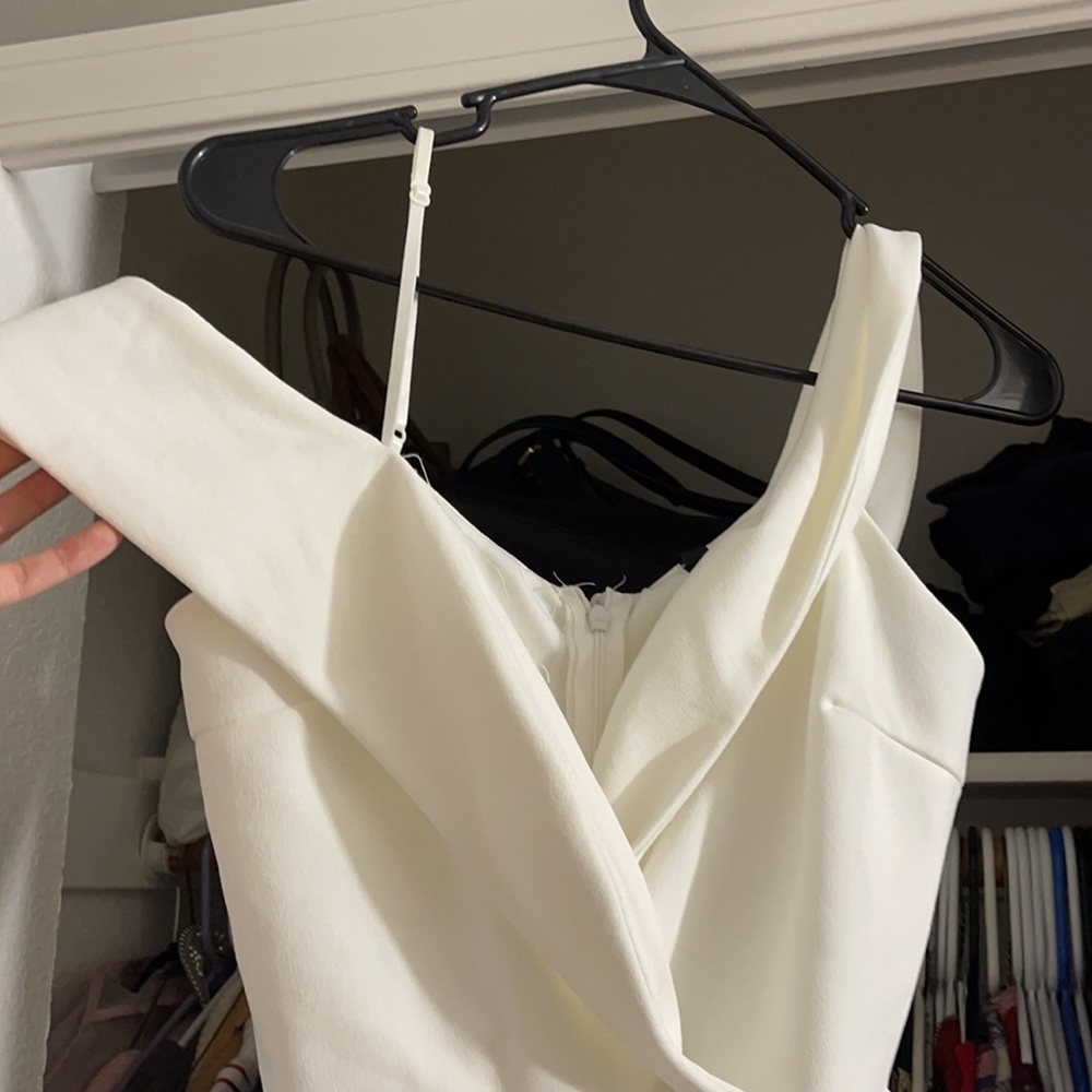 Women’s Dress - Picture 2 of 3